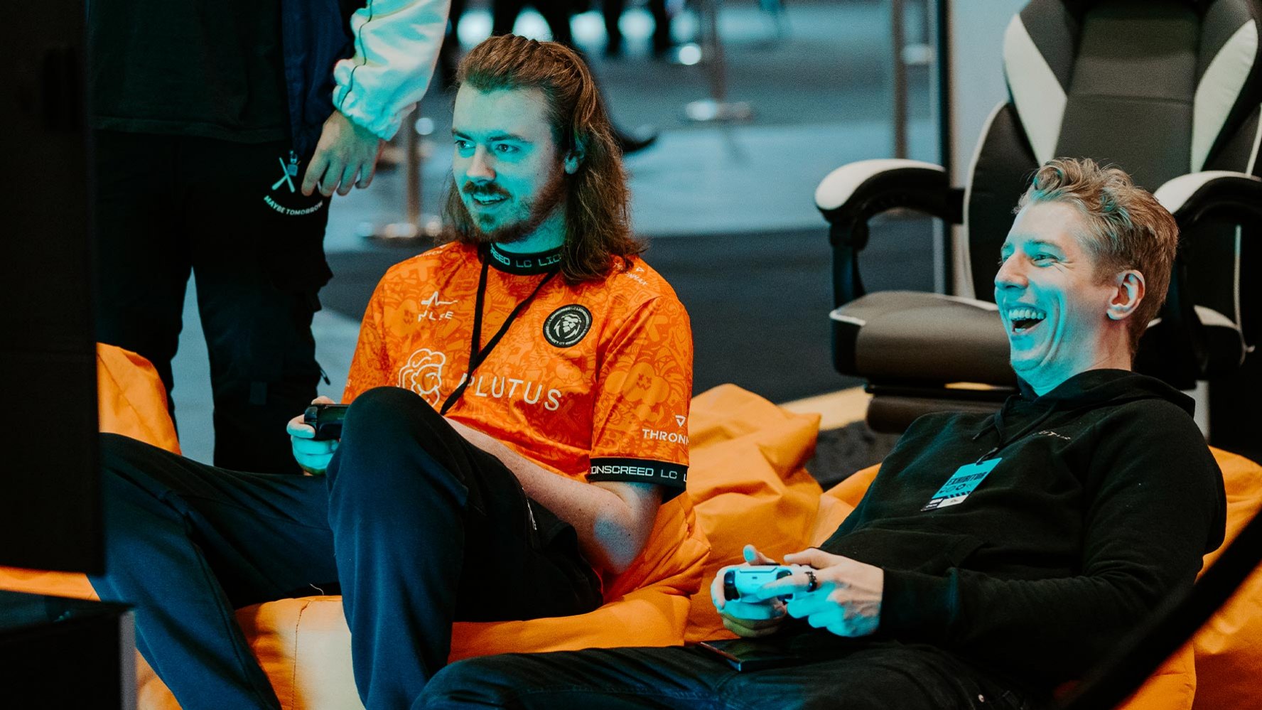 Multiplay lounge